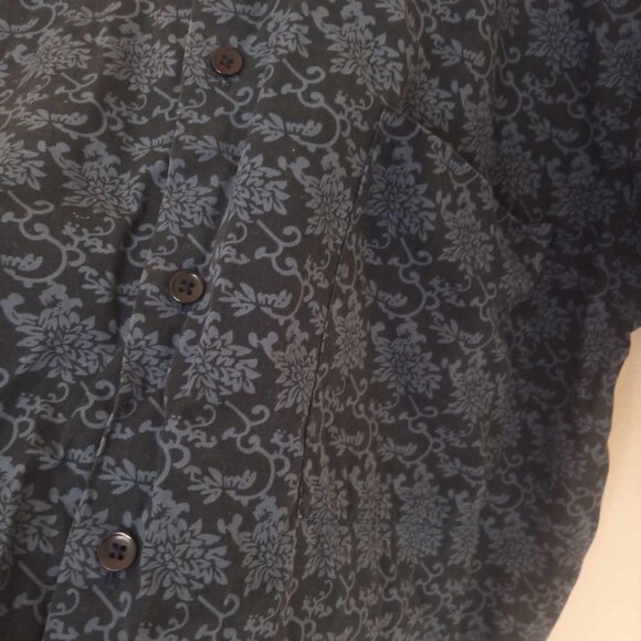 Denver Hayes Short Sleeve Causal Button Down Shirt, Size S - Picture 4 of 4